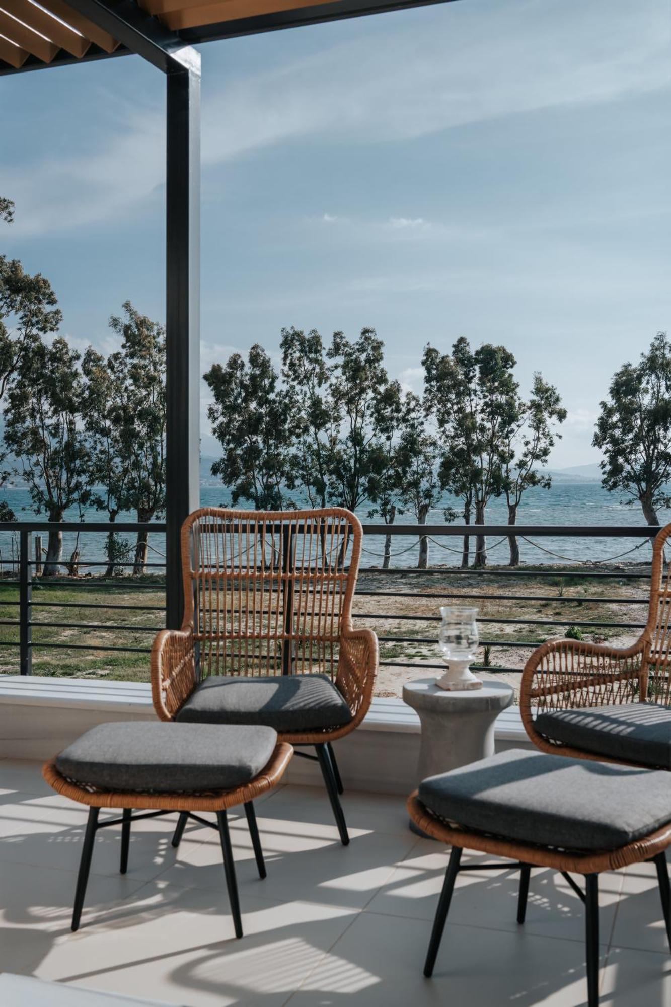 Ponte Suites Antirrio Exterior photo