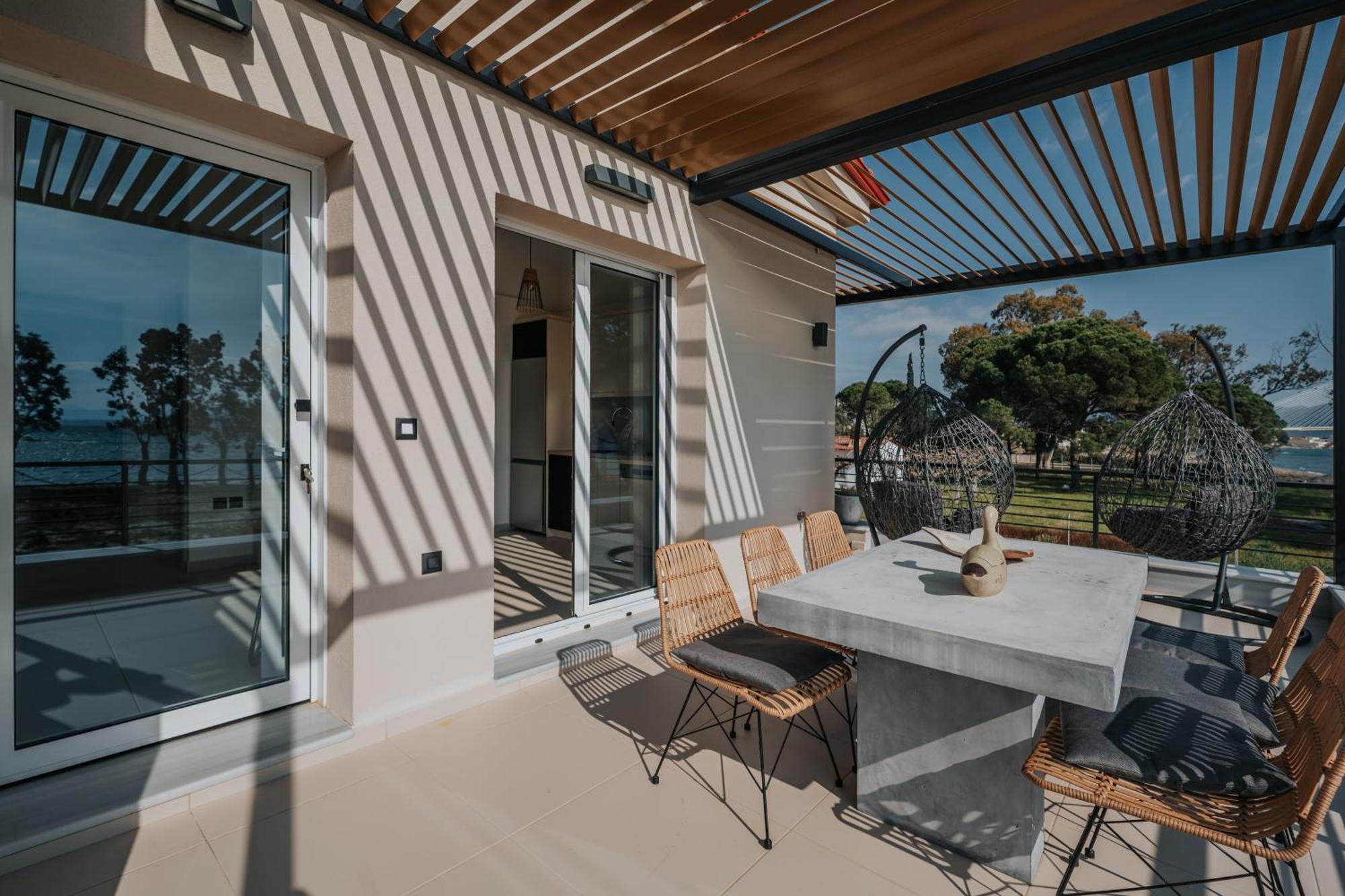 Ponte Suites Antirrio Exterior photo